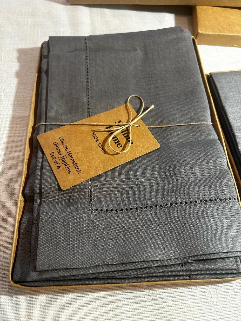 New Solino Home 100% Linen Classic Hemstitch Dinner Napkins – Grey (2 sets of 4)